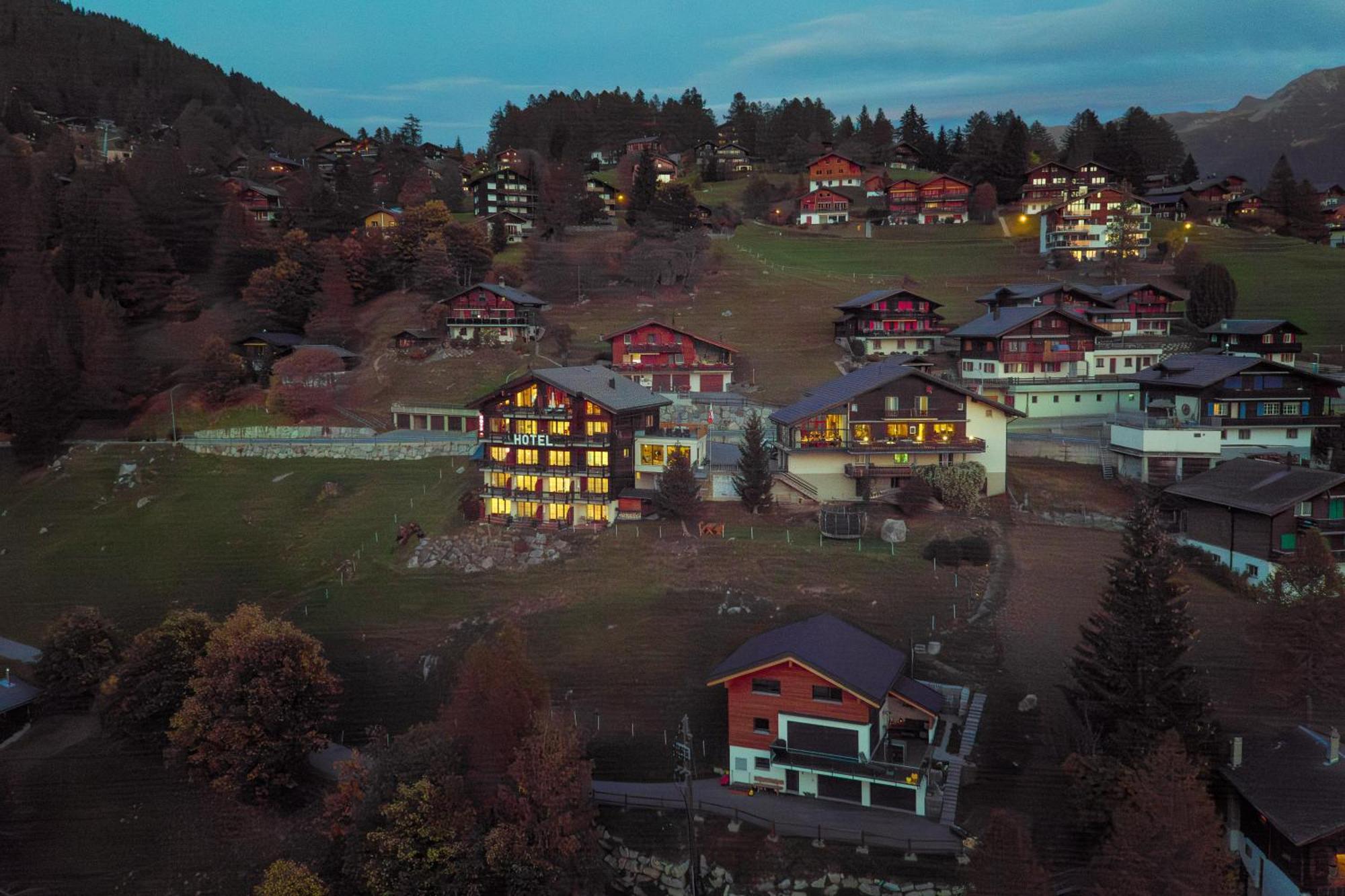 Hotel Bellwald Bagian luar foto