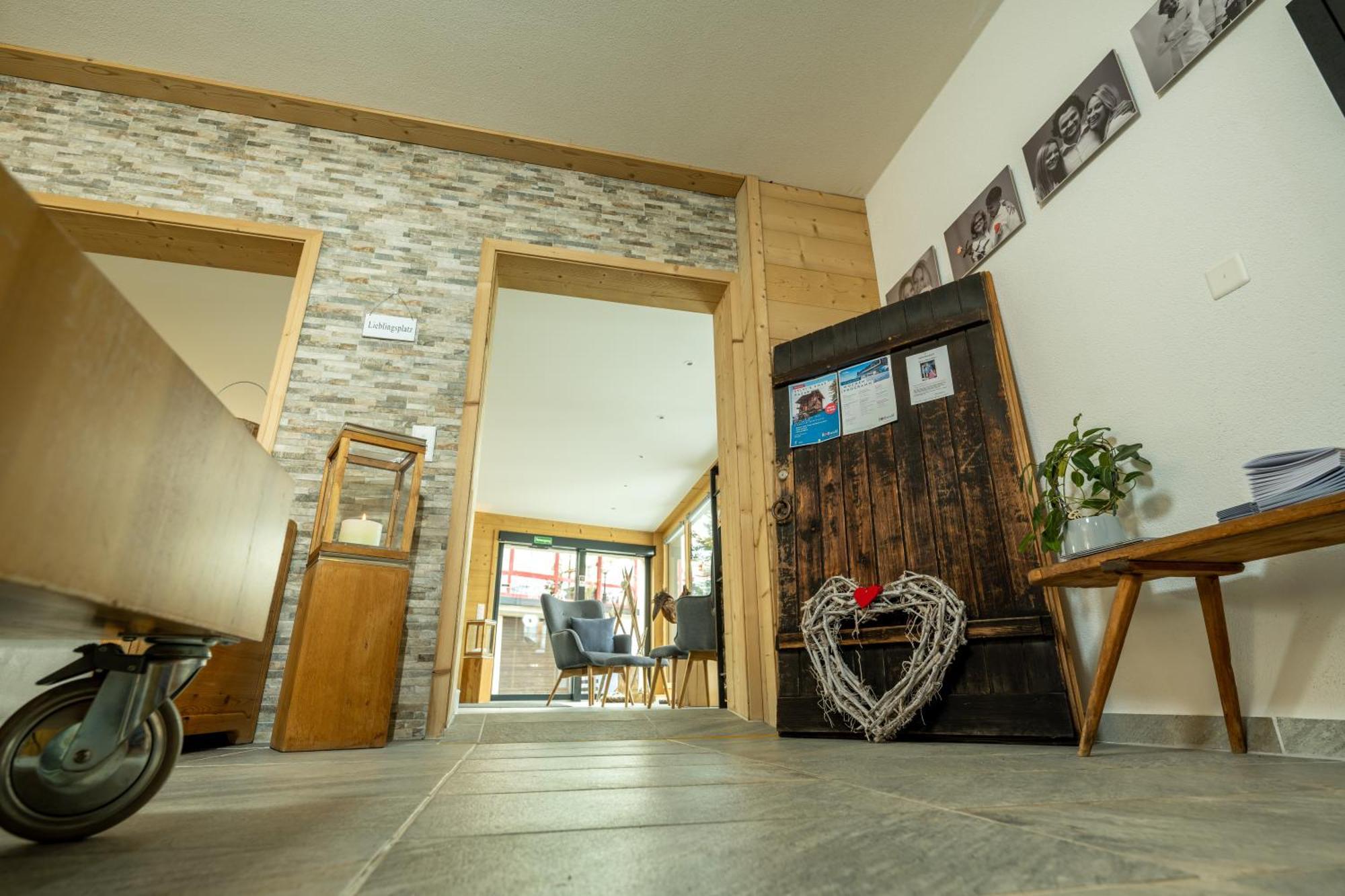 Hotel Bellwald Bagian luar foto