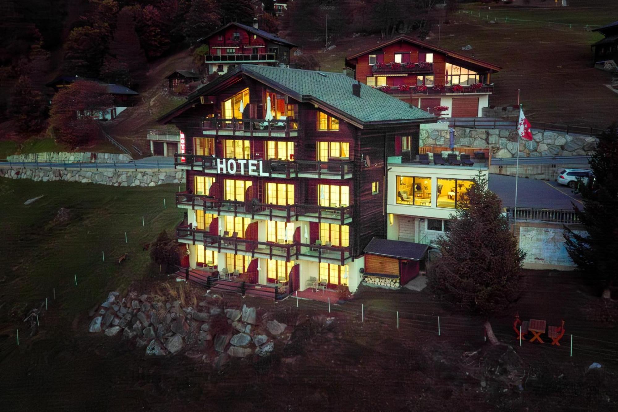 Hotel Bellwald Bagian luar foto